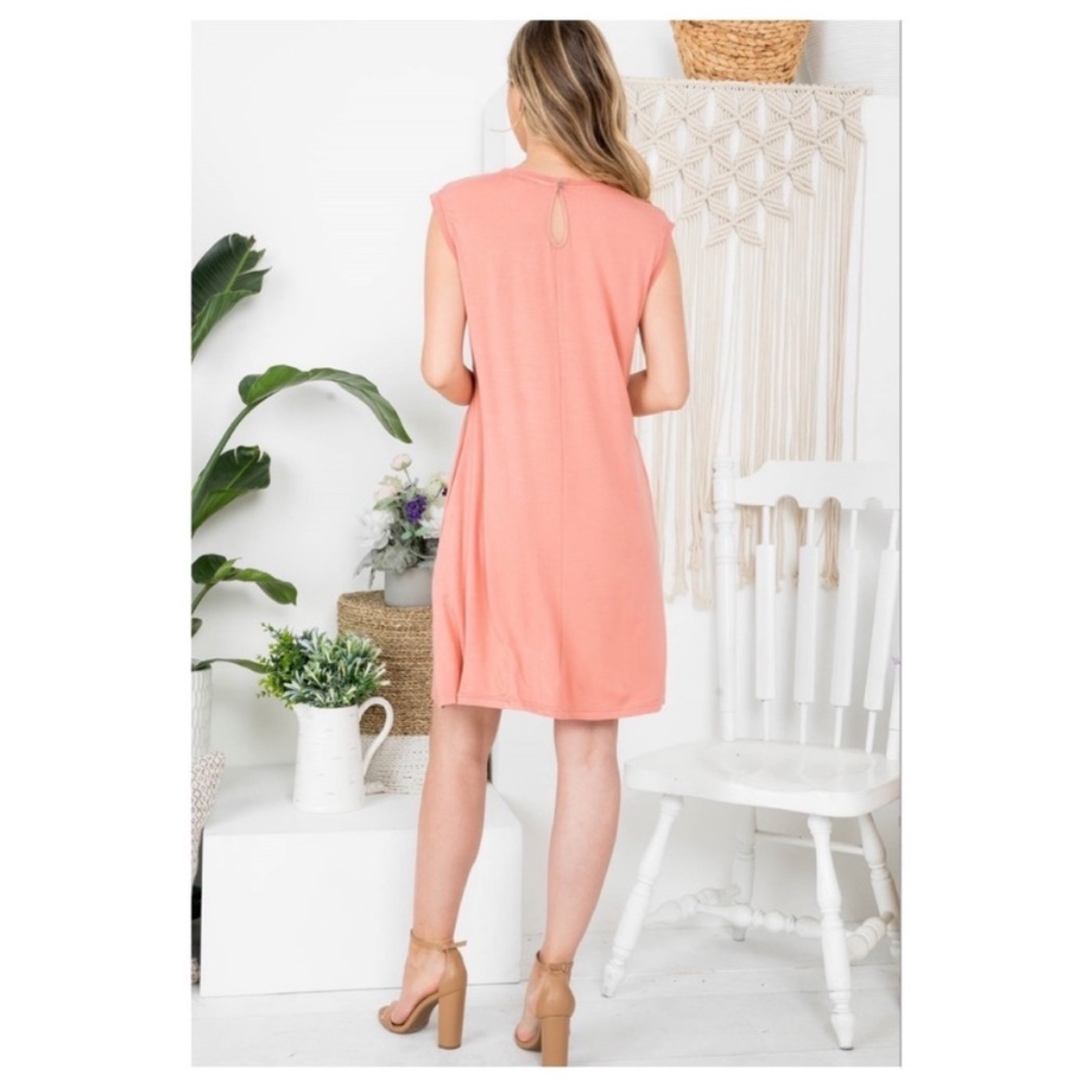 New Spring/Summer sleeveless dress with embroidered front - Picture 3 of 7